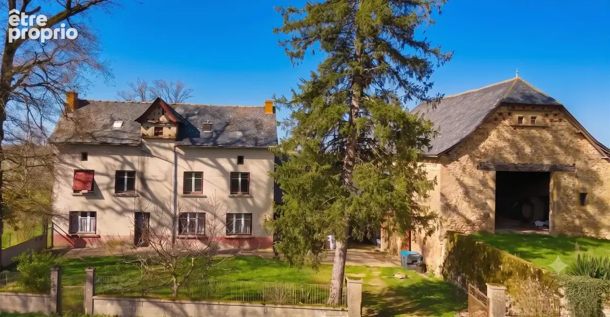 MONTBAZENS - Authentique corps de ferme en pierres, superbe grange et dépendances. - photo 2