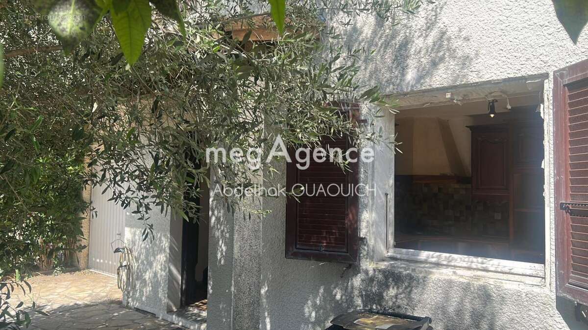 Maison à MILHAUD