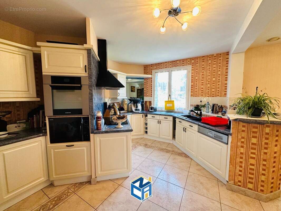 Maison à CHAMBRAY-LES-TOURS