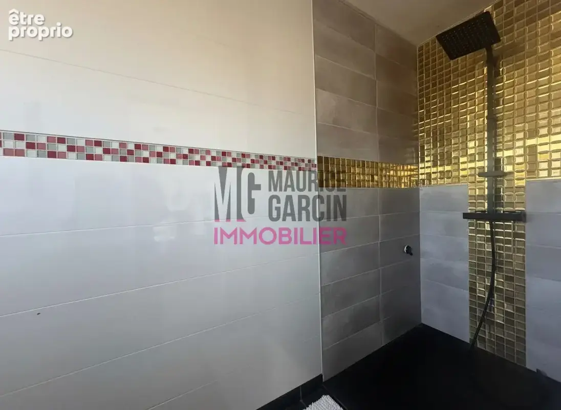 Maison 13 pièces 430 m² à vendre à Mondragon (84430) - photo 6