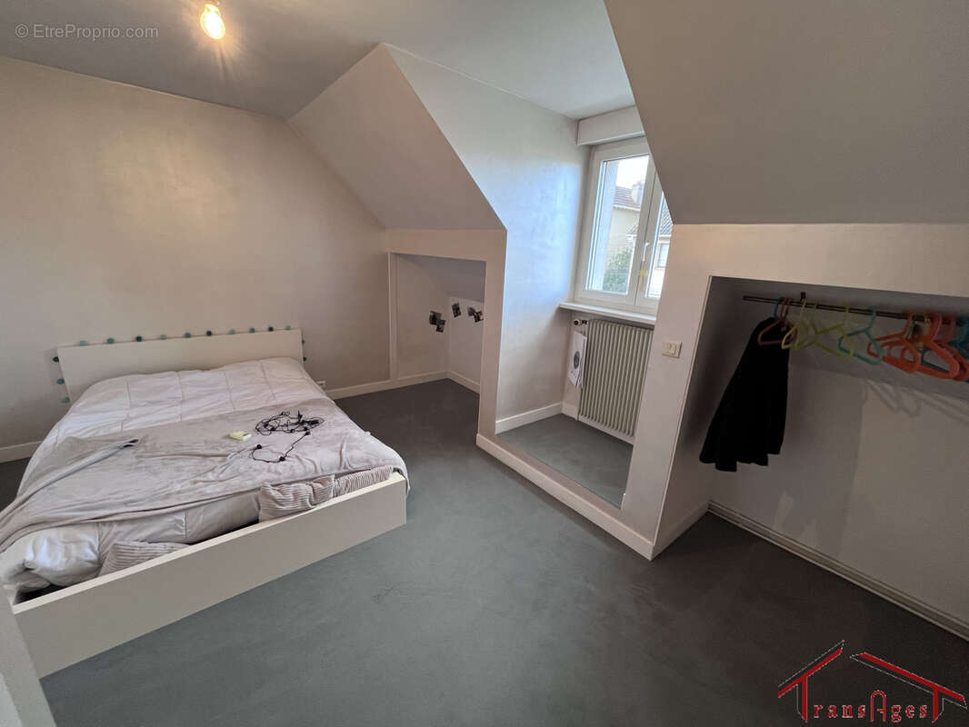 Maison à BOIS-D'ARCY