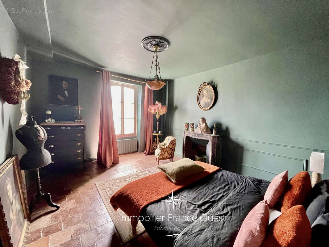 Maison à SABLE-SUR-SARTHE