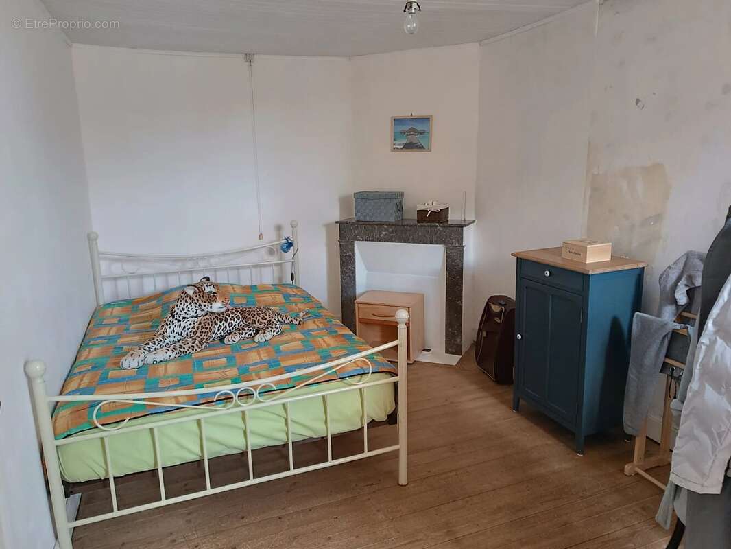 Appartement à JUILLE