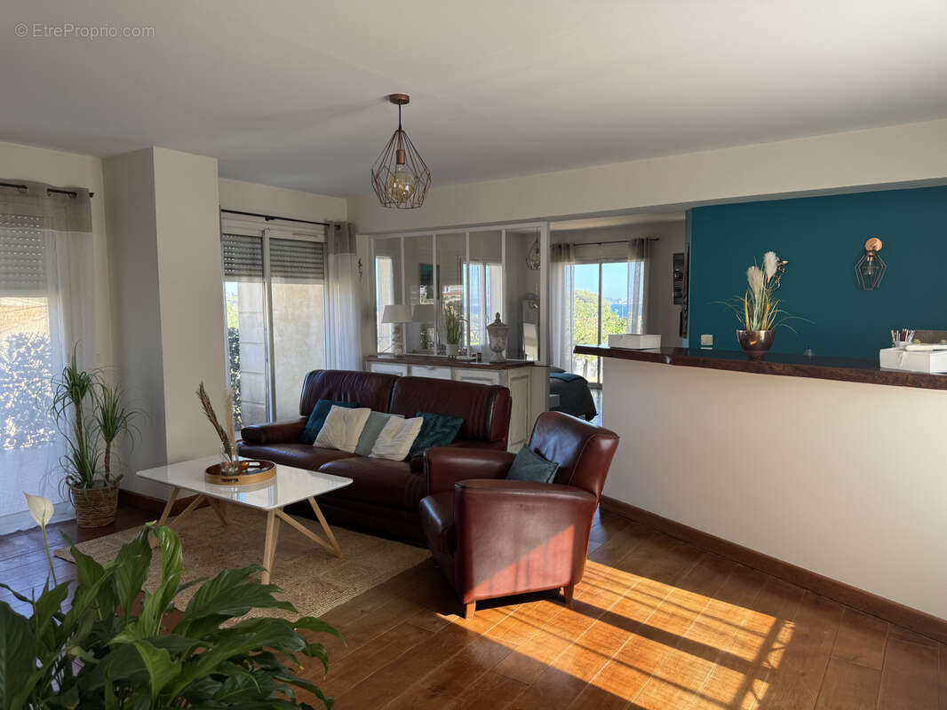 Maison à CARQUEIRANNE