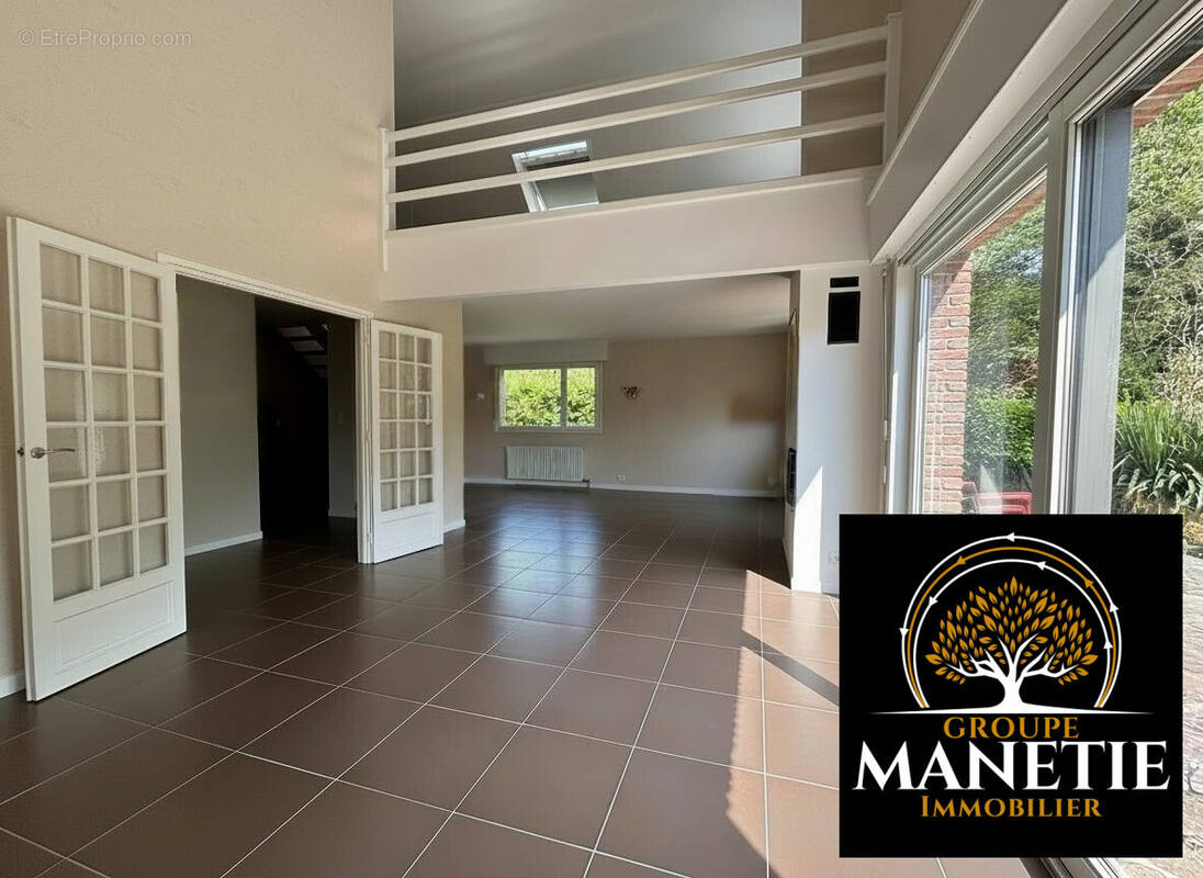 Maison 210 m² à Dainville  - photo 1