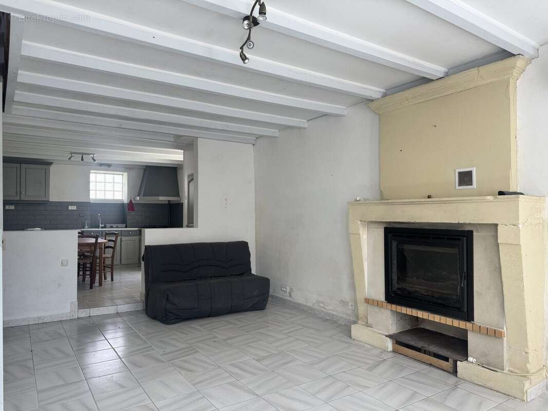 Maison à SEMUSSAC