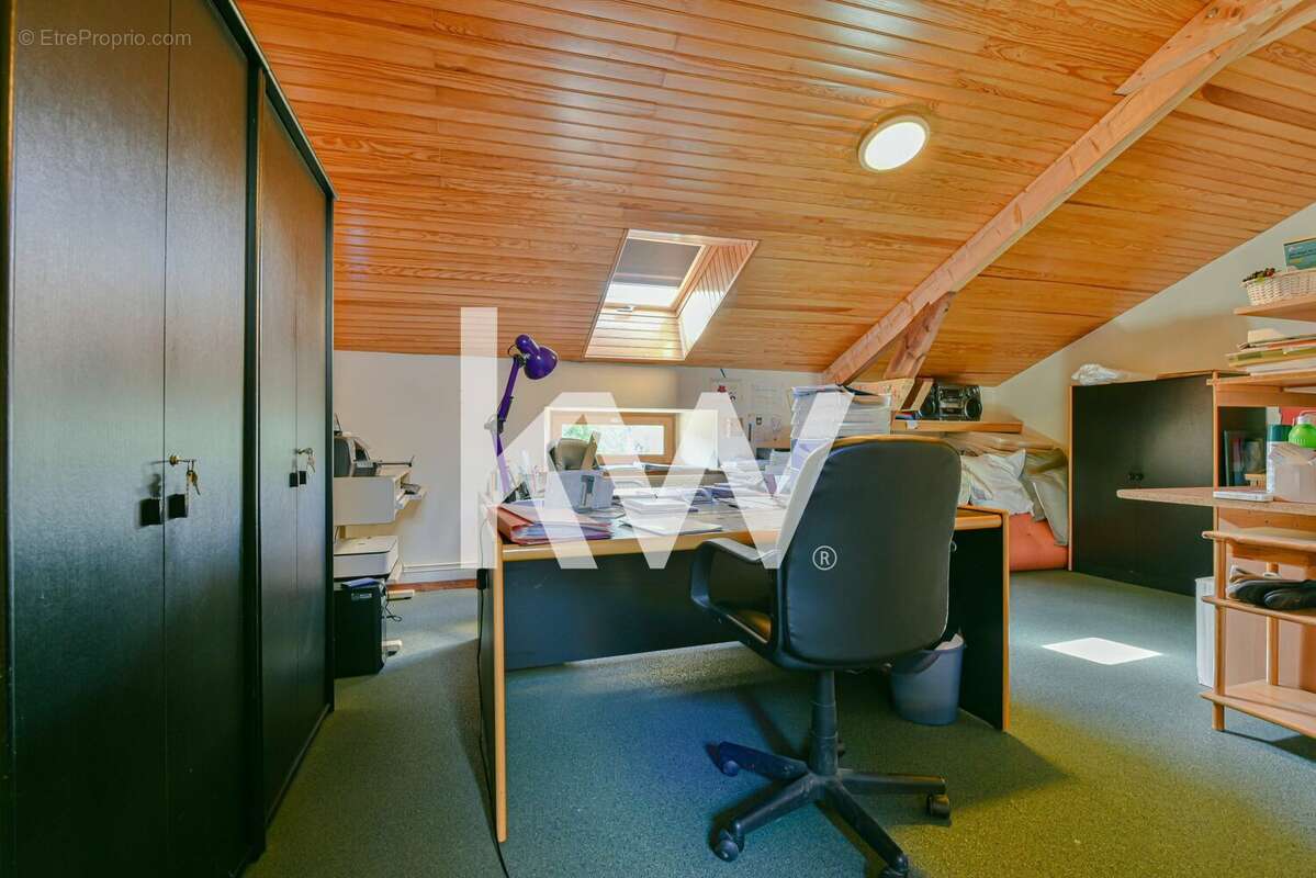 Maison à BUSSIERE-GALANT