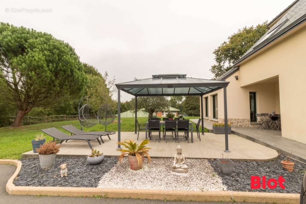 Maison 245 m² à Antrain  - photo 4