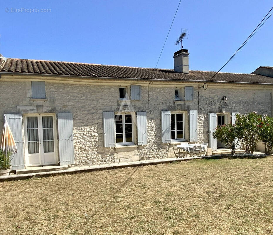 Maison à SAINT-CIERS-DU-TAILLON