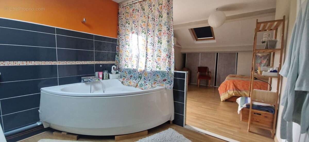 BOUSSENS proche maison de 130 m² avec gite et dépendance sur 980 m² de terrain clos - photo 13