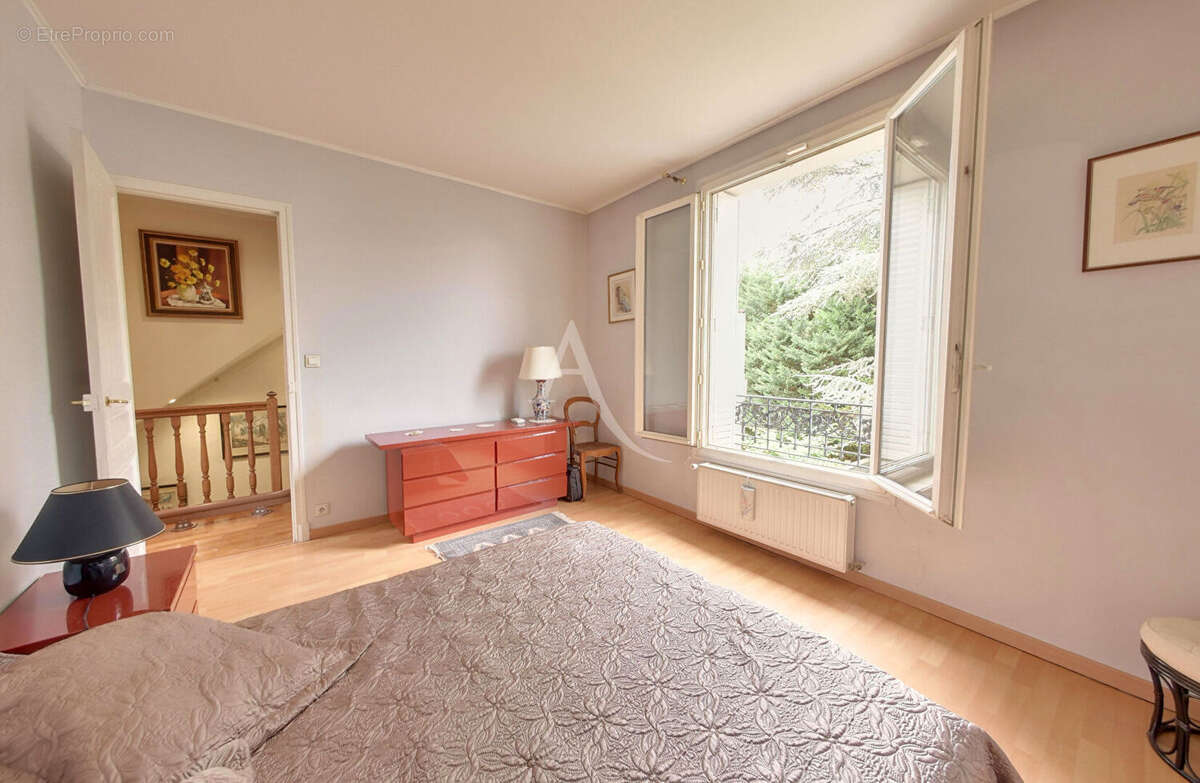 Maison à NOGENT-SUR-MARNE