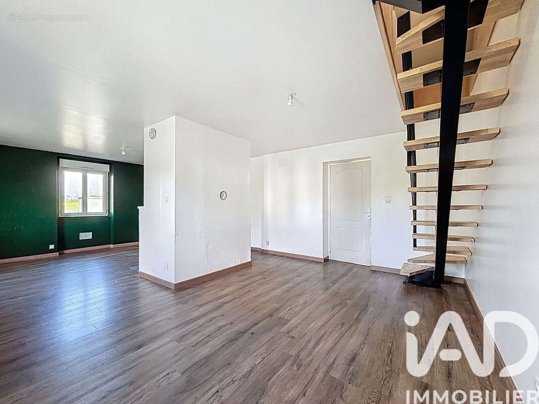 Photo 8 - Maison à MINIAC-MORVAN