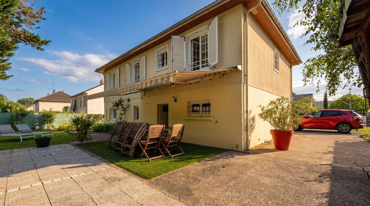 Maison à CHAMBRAY-LES-TOURS