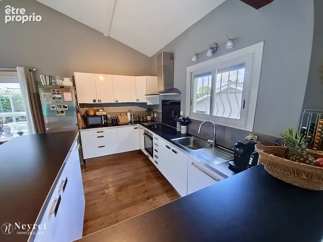 Maison traditionnelle de 140 m2, 7 pièces, 4 chambres sur terrain de 852 m2 - photo 8