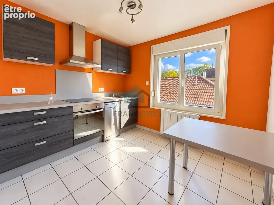 Appartement à TREVILLERS