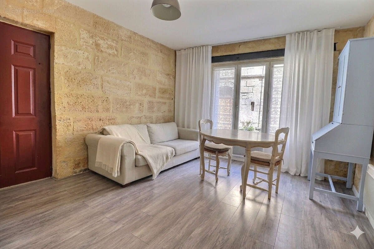 Appartement à SAINT-ANDRE-DE-CUBZAC