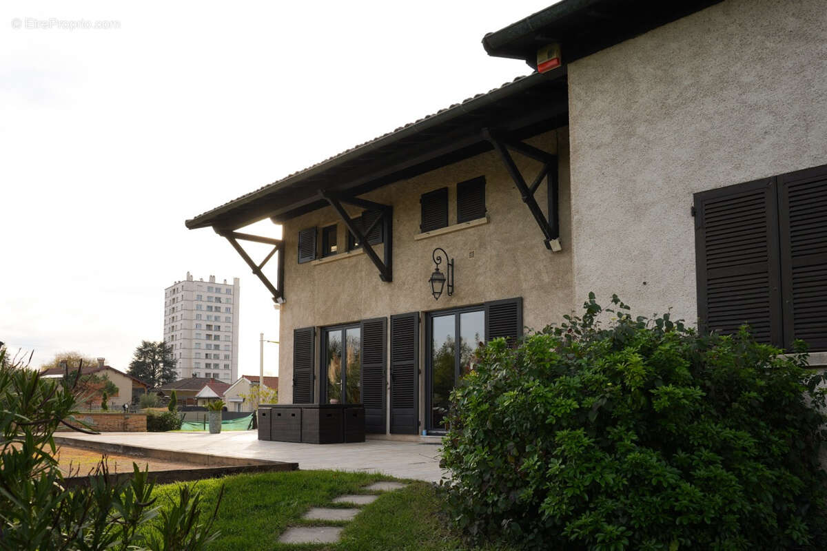 Maison à CORCELLES-EN-BEAUJOLAIS