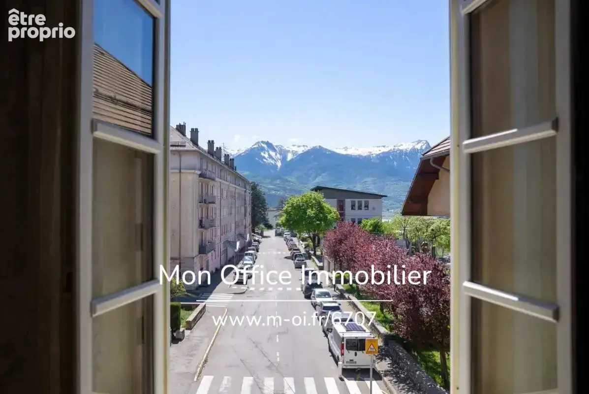 Référence : 6707-MBE. - Immeuble Historique // 400m² +combles + annexes - photo 16