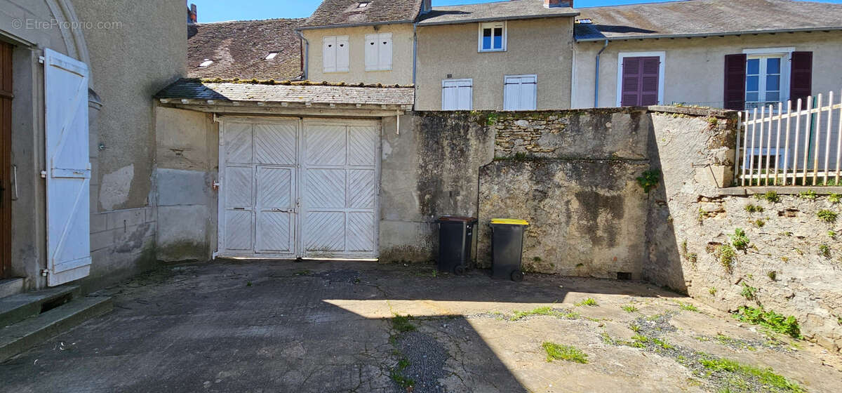 Bâtisse de charme avec 2 logements indépendants - photo 14