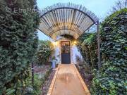 Commerce à SALERNES