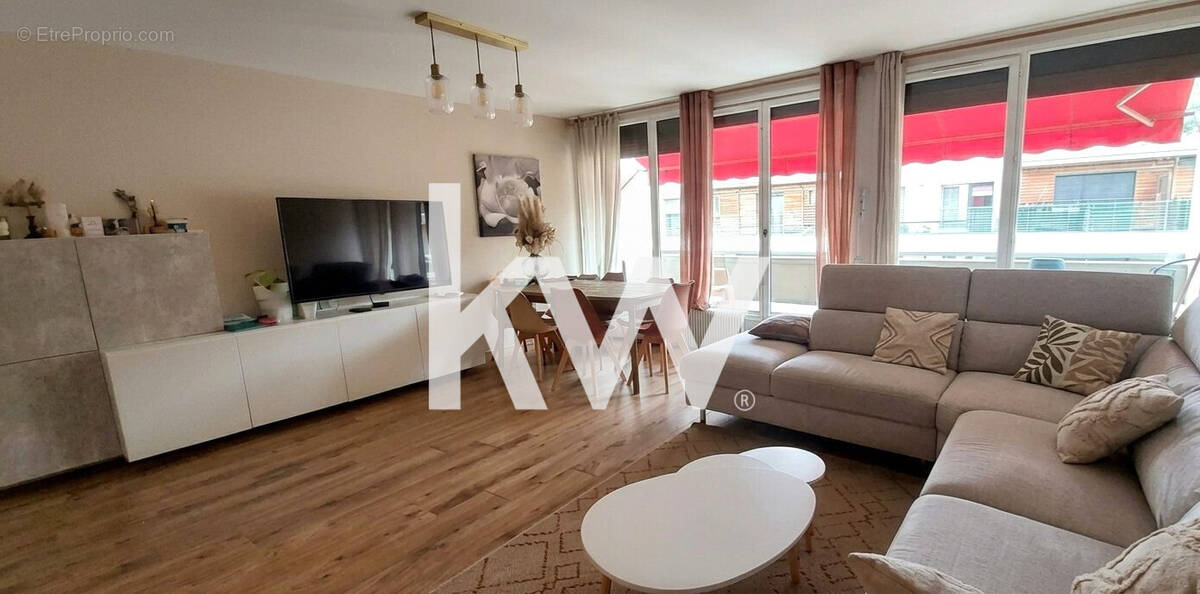 Appartement à SAINT-ETIENNE