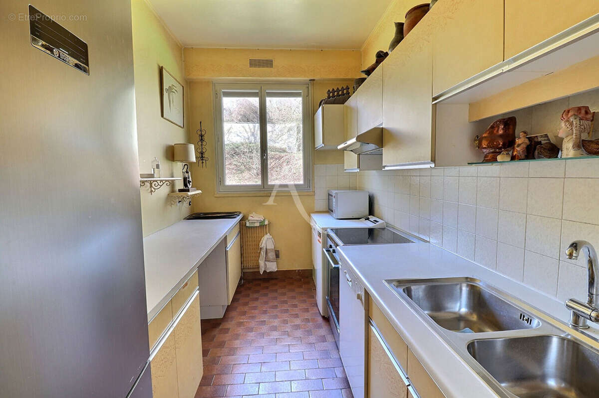 Dernier étage avec Vue Exceptionnelle Le Mesnil-Le-Roi 4 pièce(s) 101 m2 - photo 4