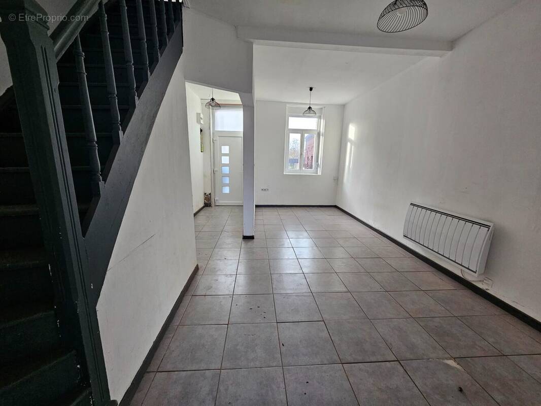 Photo 1 - Maison à HAUSSY