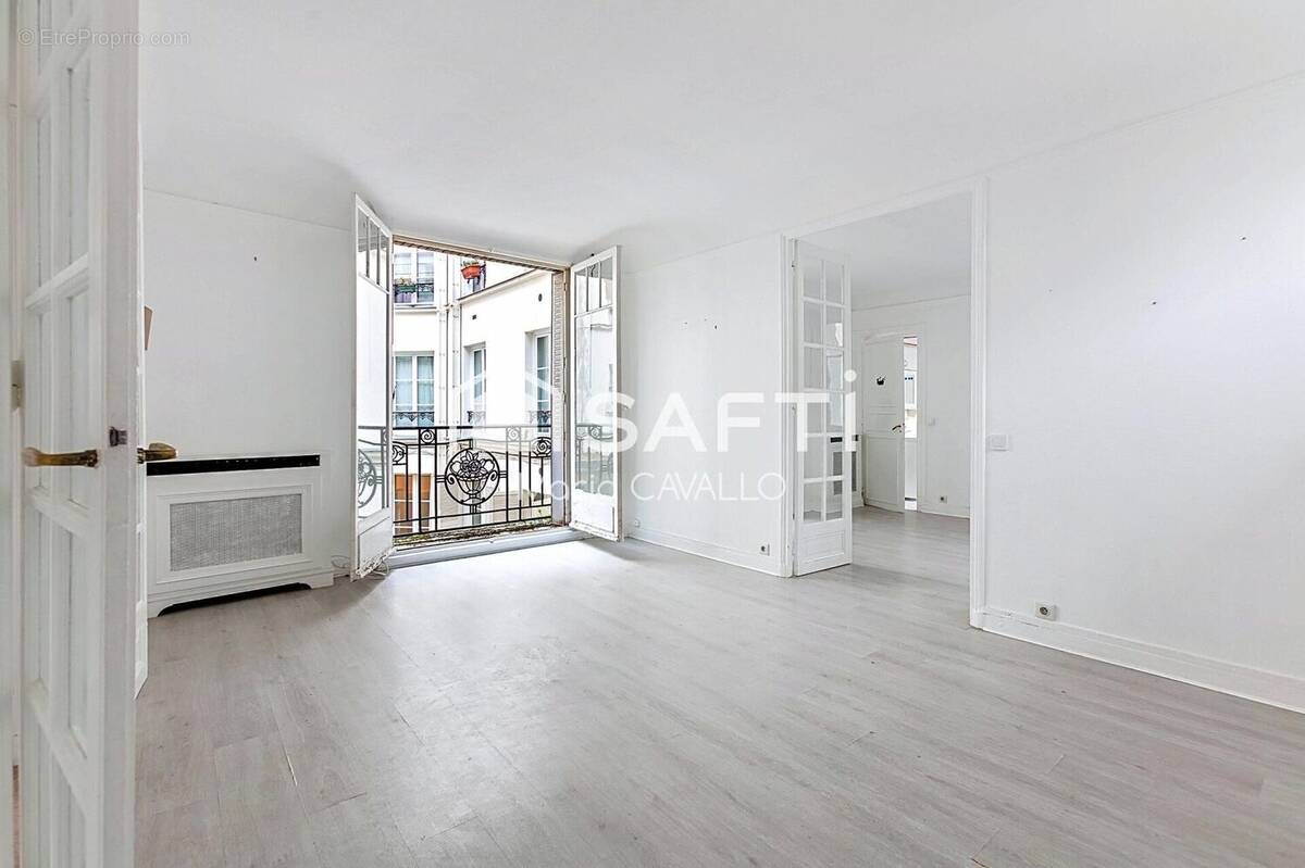 Photo 1 - Appartement à PARIS-16E