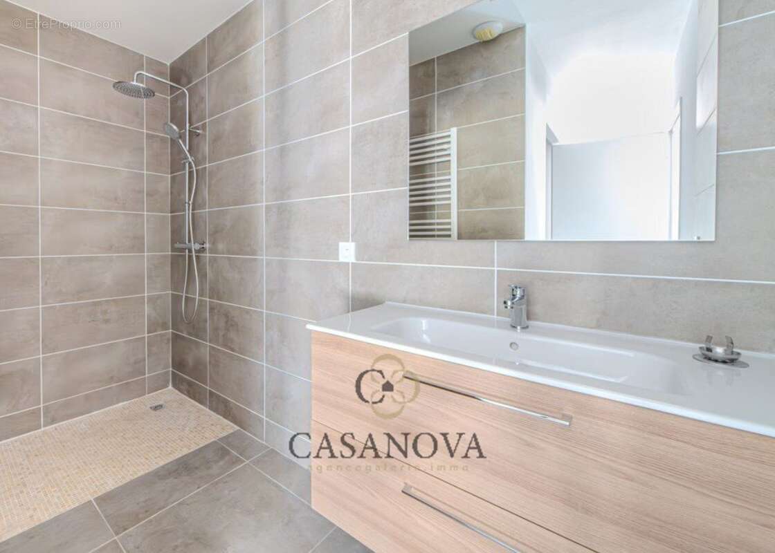 Maison contemporaine neuve à Aiguelongue Montpellier  136 m², jardin Sud-Ouest, double garage - photo 6