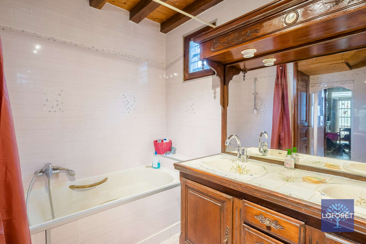 Maison à LES PAVILLONS-SOUS-BOIS