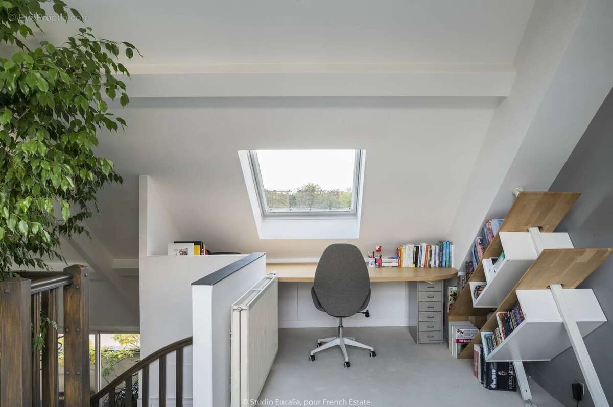 Appartement à SURESNES