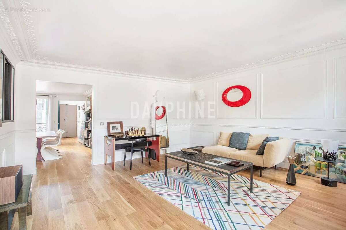 Appartement à PARIS-7E