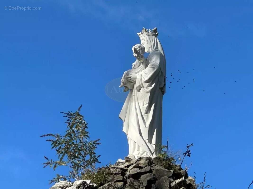 Maison à SAINT-LAURENT-DE-NESTE