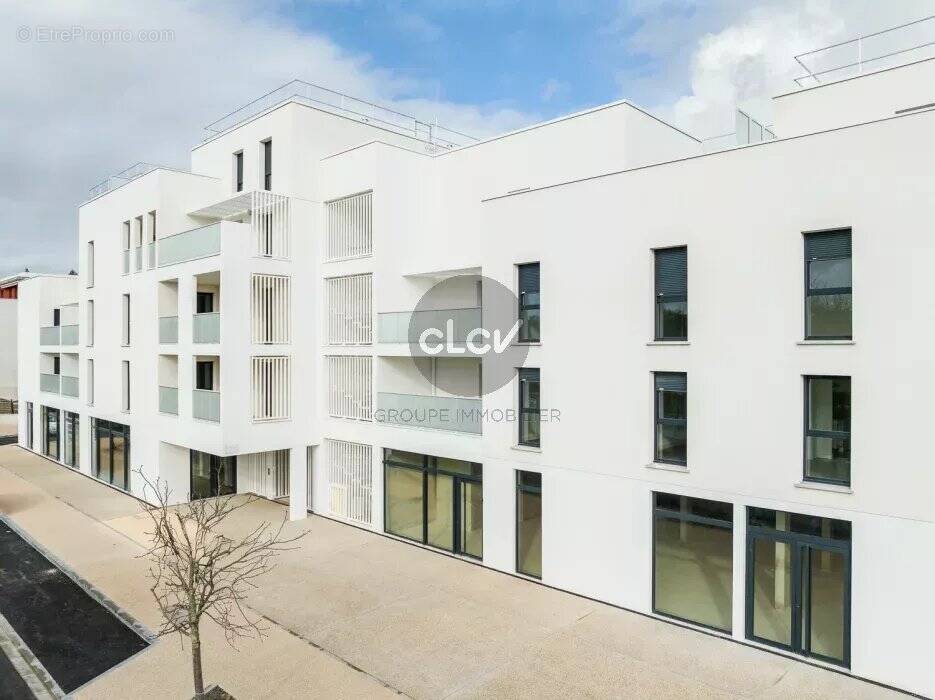 Commerce à SAINT-MEDARD-EN-JALLES