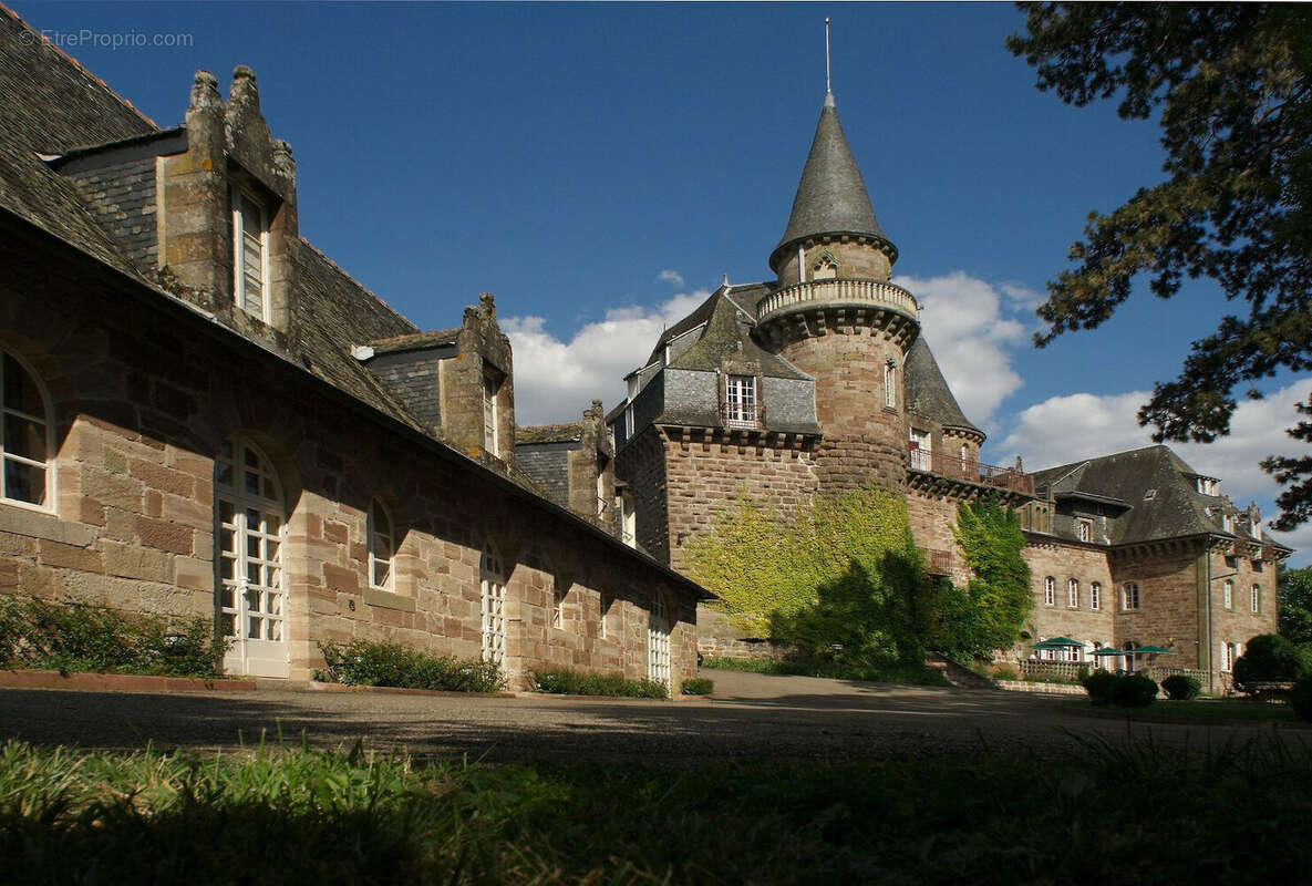 Maison à VARETZ