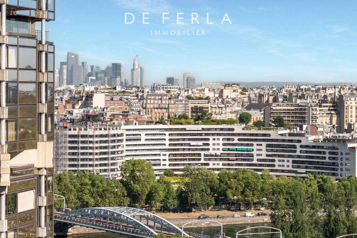 Appartement à PARIS-15E