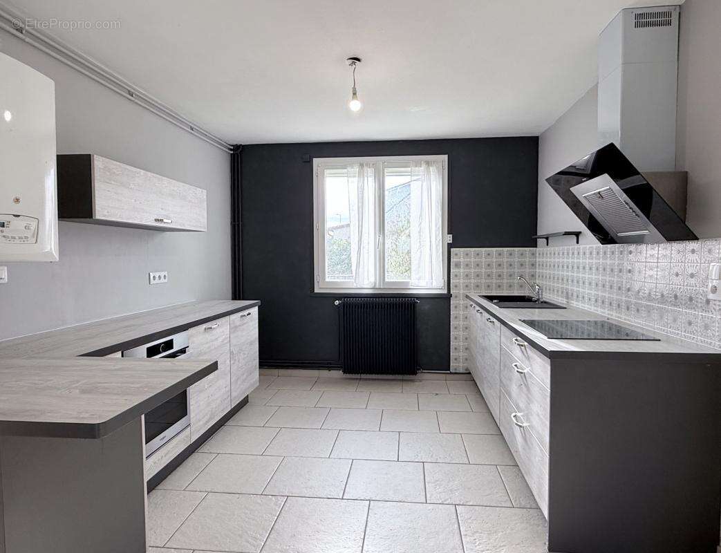 Maison à SAINT-DOULCHARD