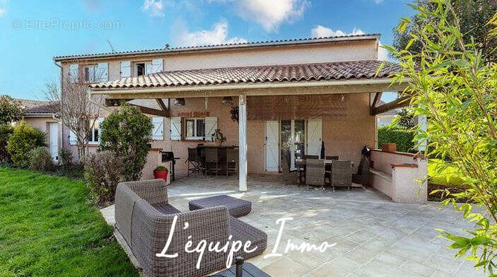 Maison à PUJAUDRAN