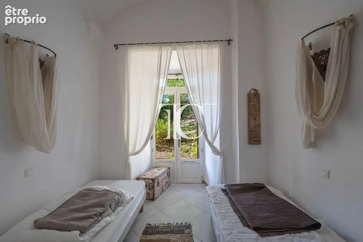 Mas du xviiieme 379m2 habitables 8700m2 de terrain riviere - photo 38