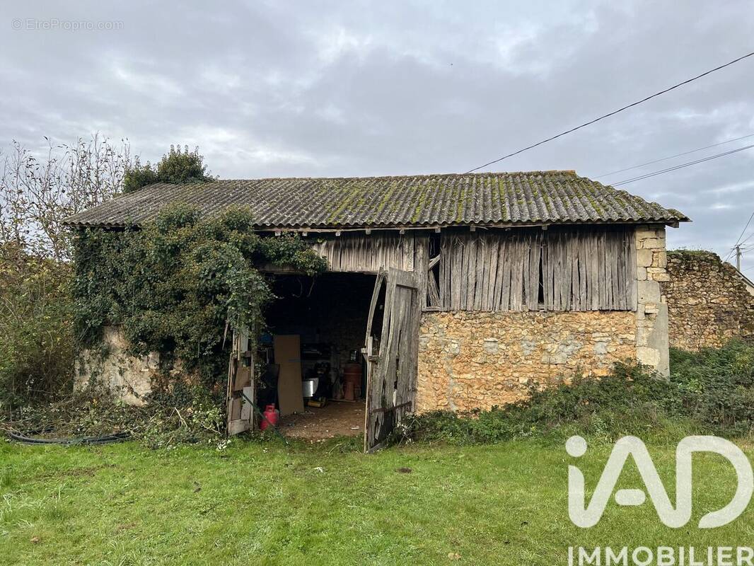 Photo 1 - Maison à COUHE