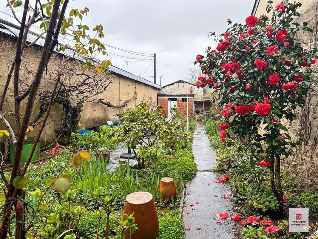 Maison à SABLE-SUR-SARTHE