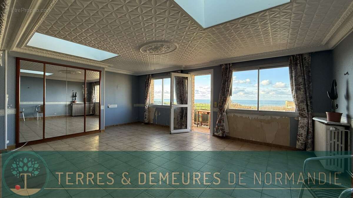 Maison à BELLEVILLE-SUR-MER