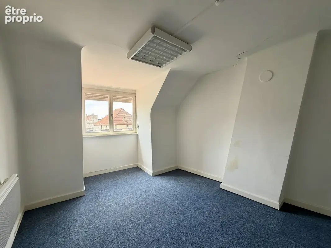 Immeuble 394 m2 14 pièces en centre-ville - photo 10