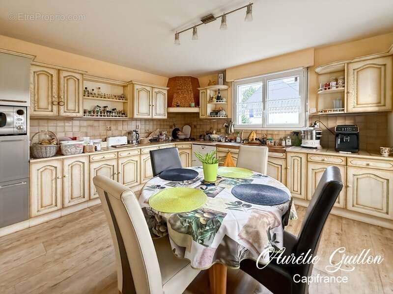 Maison à LE ROC-SAINT-ANDRE