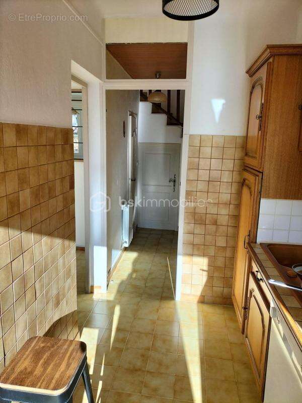 Maison à SAINT-ETIENNE-LES-ORGUES