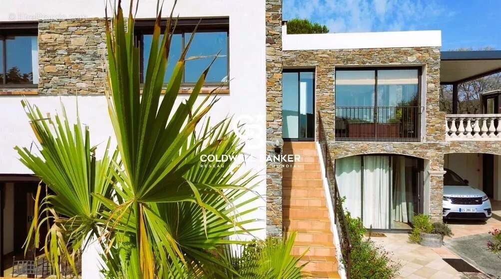 Maison à BORMES-LES-MIMOSAS