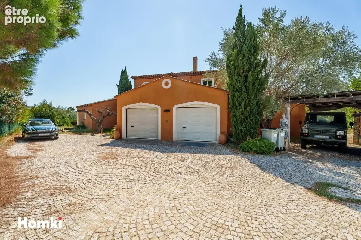 Maison/Villa T6 de 210 m² à Mandelieu-la-Napoule 06210 - photo 3