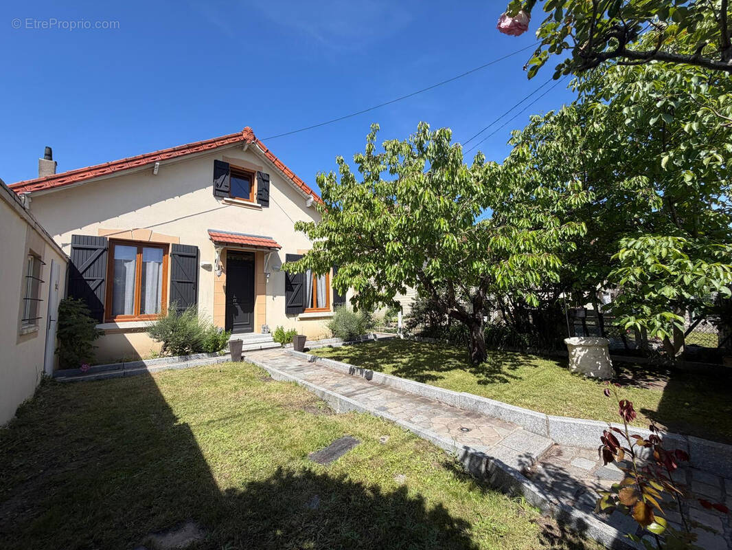 Maison à MITRY-MORY