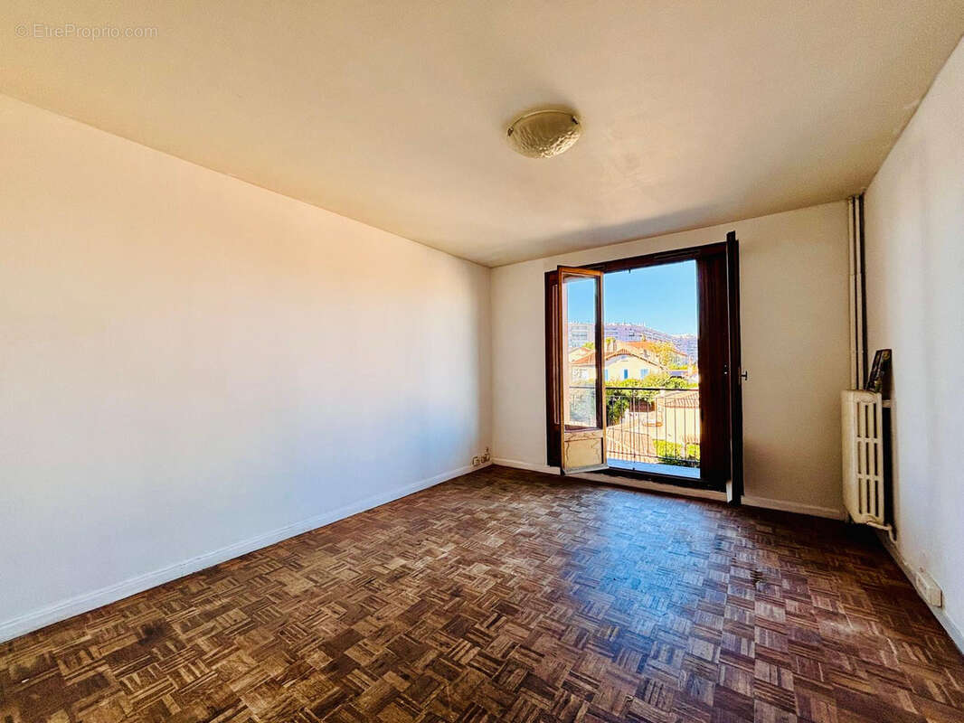 Appartement à MARSEILLE-13E