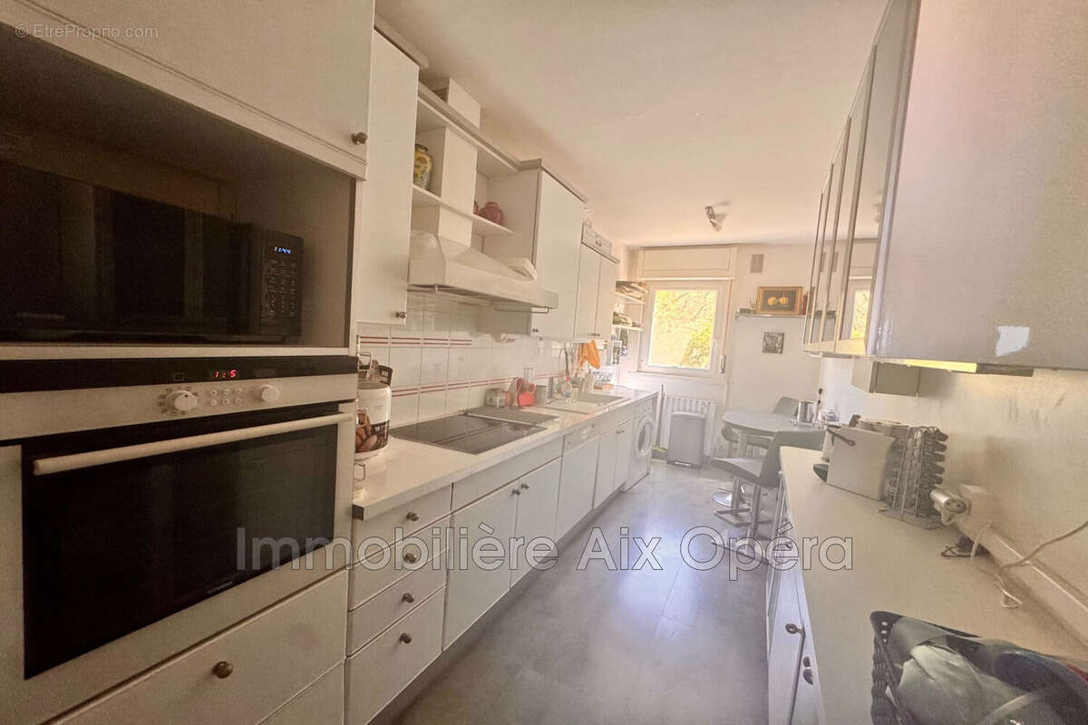 Appartement 91 m² à Aix-En-Provence  - photo 3